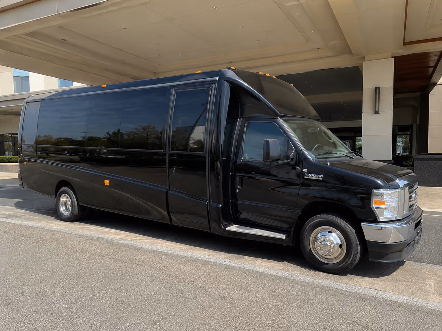 Burlington Birthday, Sweet 16, & Quinceañera Party Bus Rentals