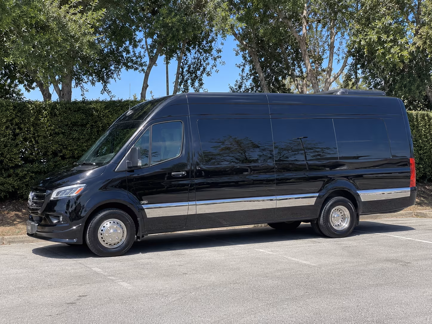 Greensboro Airport Shuttle & Transportation party bus exterior