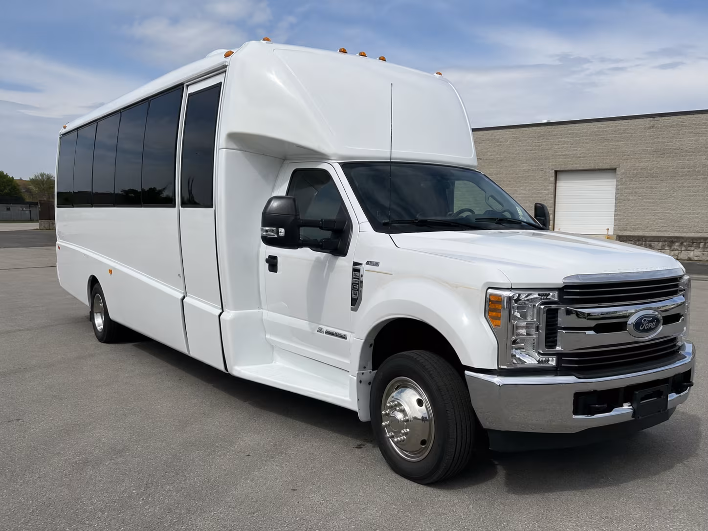 Greensboro Airport Shuttle & Transportation party bus exterior