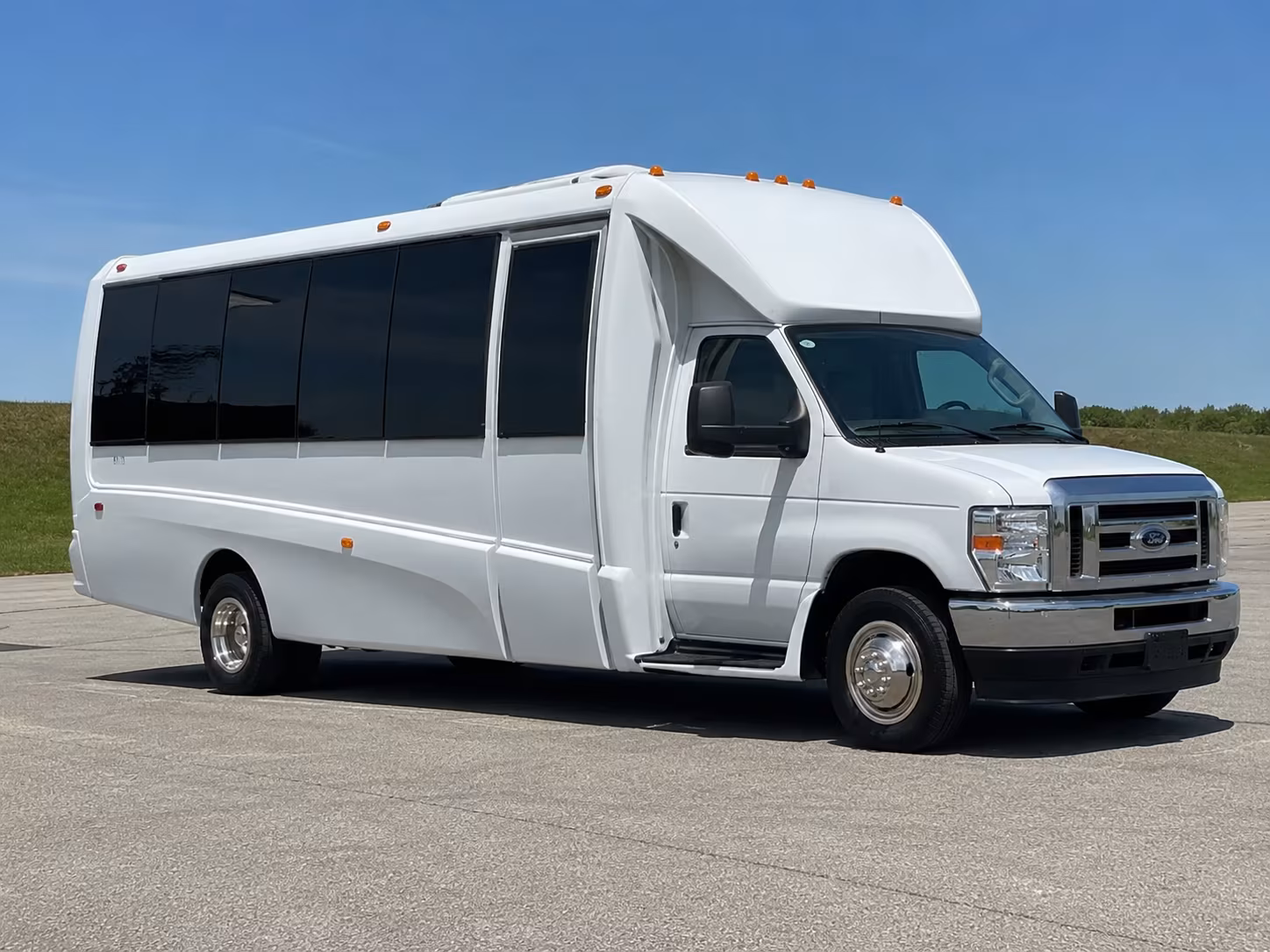 Raleigh Birthday, Sweet 16, & Quinceañera Party Bus Rentals